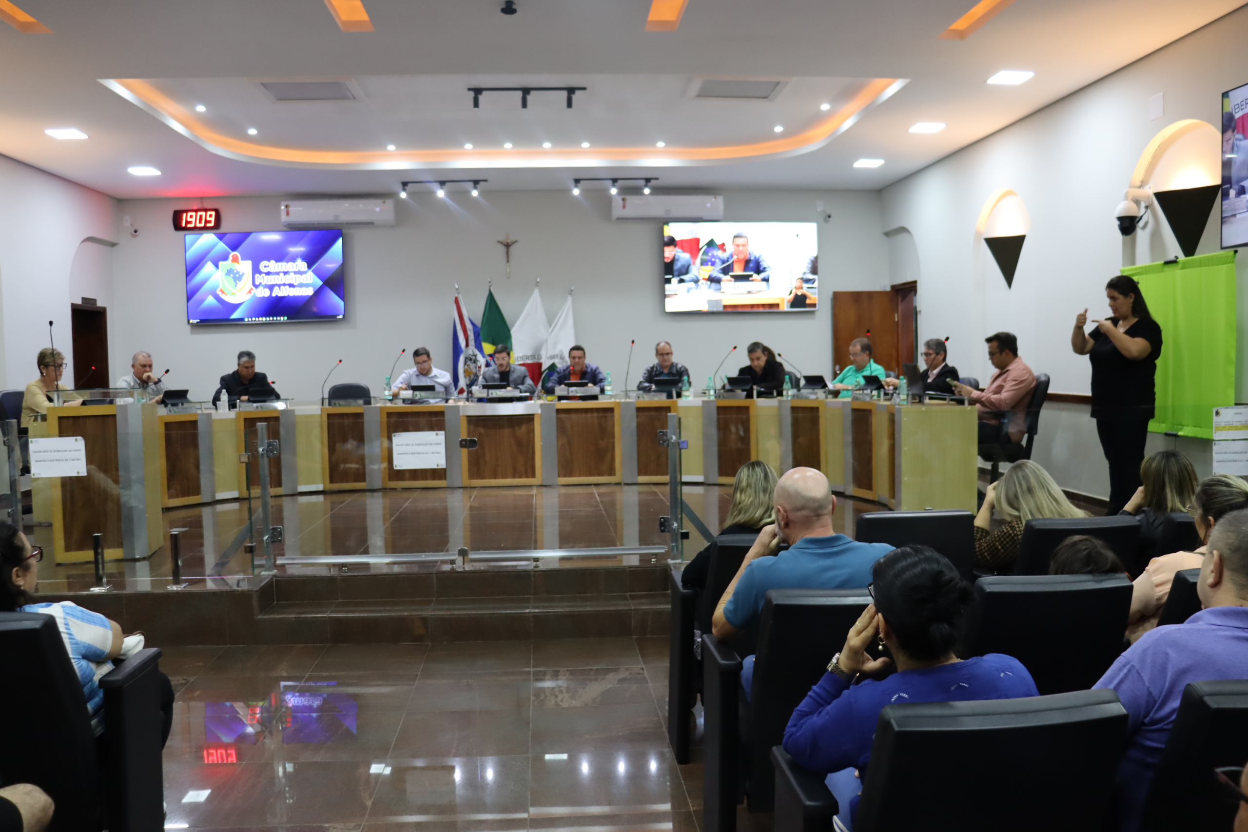 Escola do Legislativo de Alfenas promove encontro sobre cidadania e Parlamento