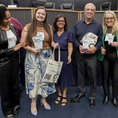 Prêmio APEL 2026 reconhece iniciativas de destaque em Educação Legislativa durante encontro em Barueri