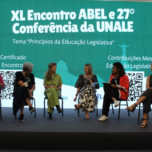 Diretoras de Escolas do Legislativo debatem sobre educação legislativa