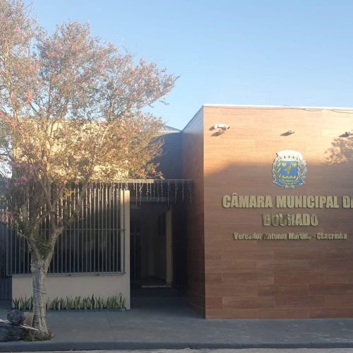 Câmara de Dourado recebe oficina sobre comunicação de mandato e conexão com a população