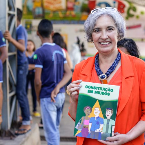 Coleção Em Miúdos é destaque em encontro da RedeNec sobre formação cidadã
